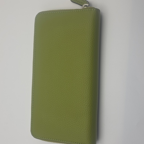 Coach Green Pebbled Leather Wallet - Picture 4 of 15